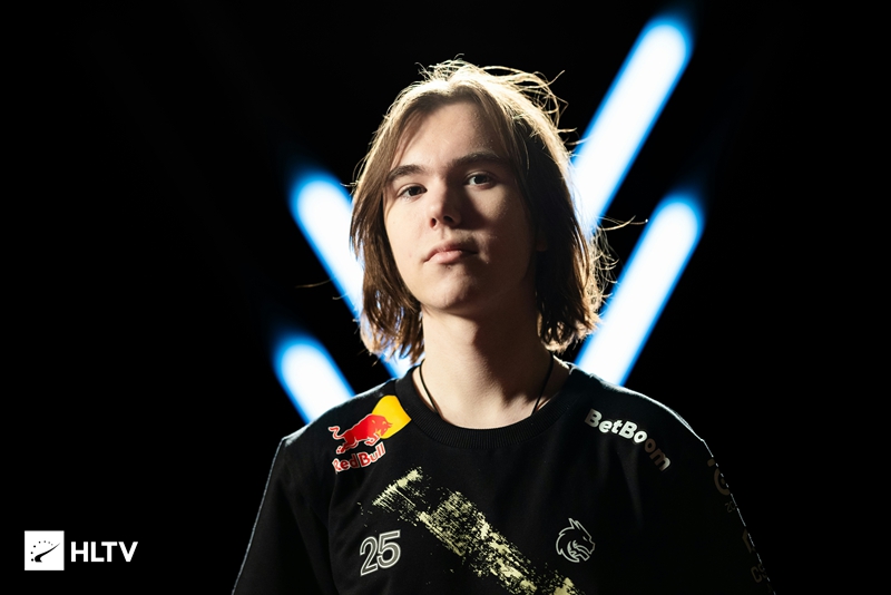 他曾在巴黎 他曾在巴黎