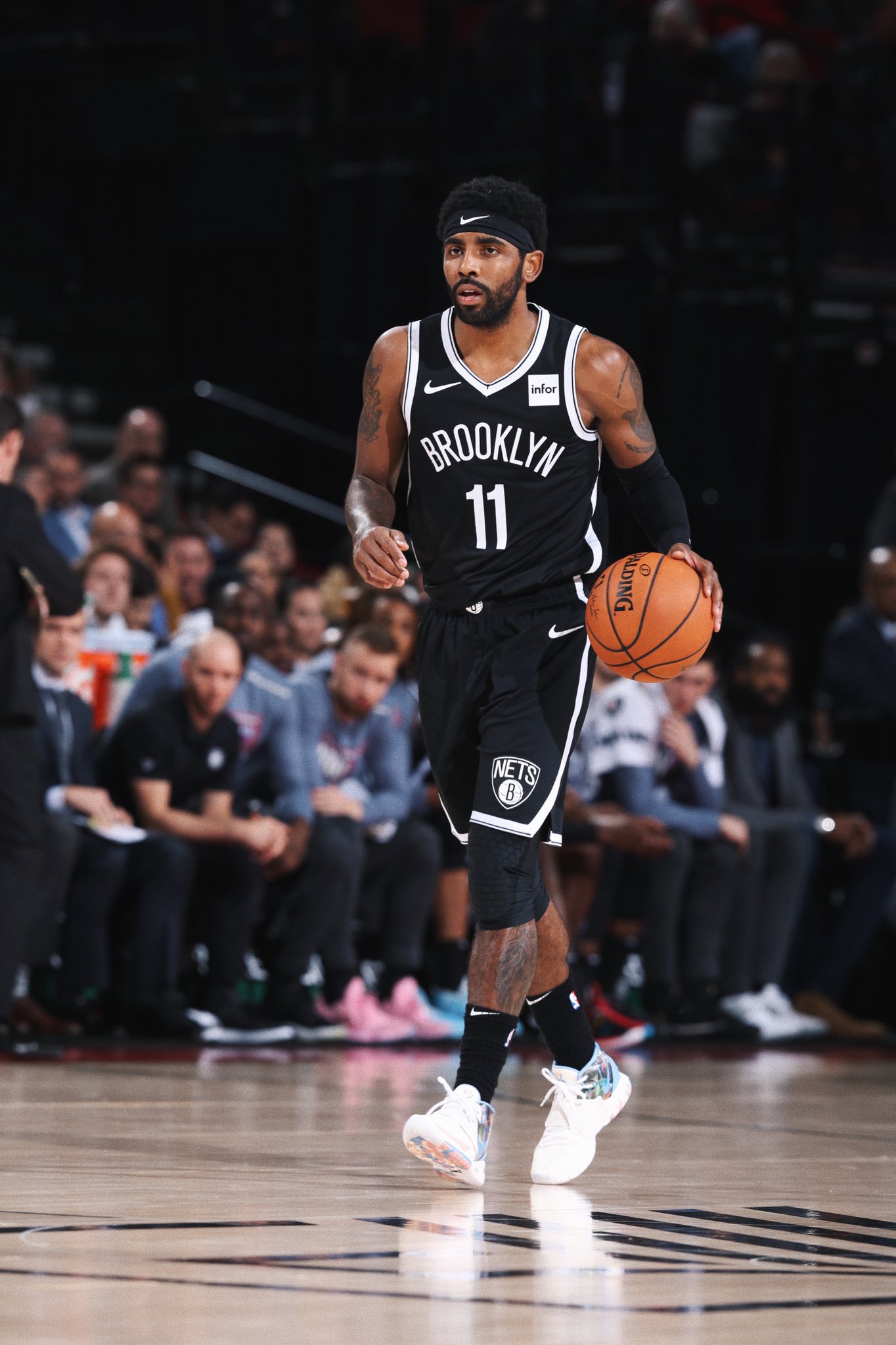 亮相而更具 亮相而更具